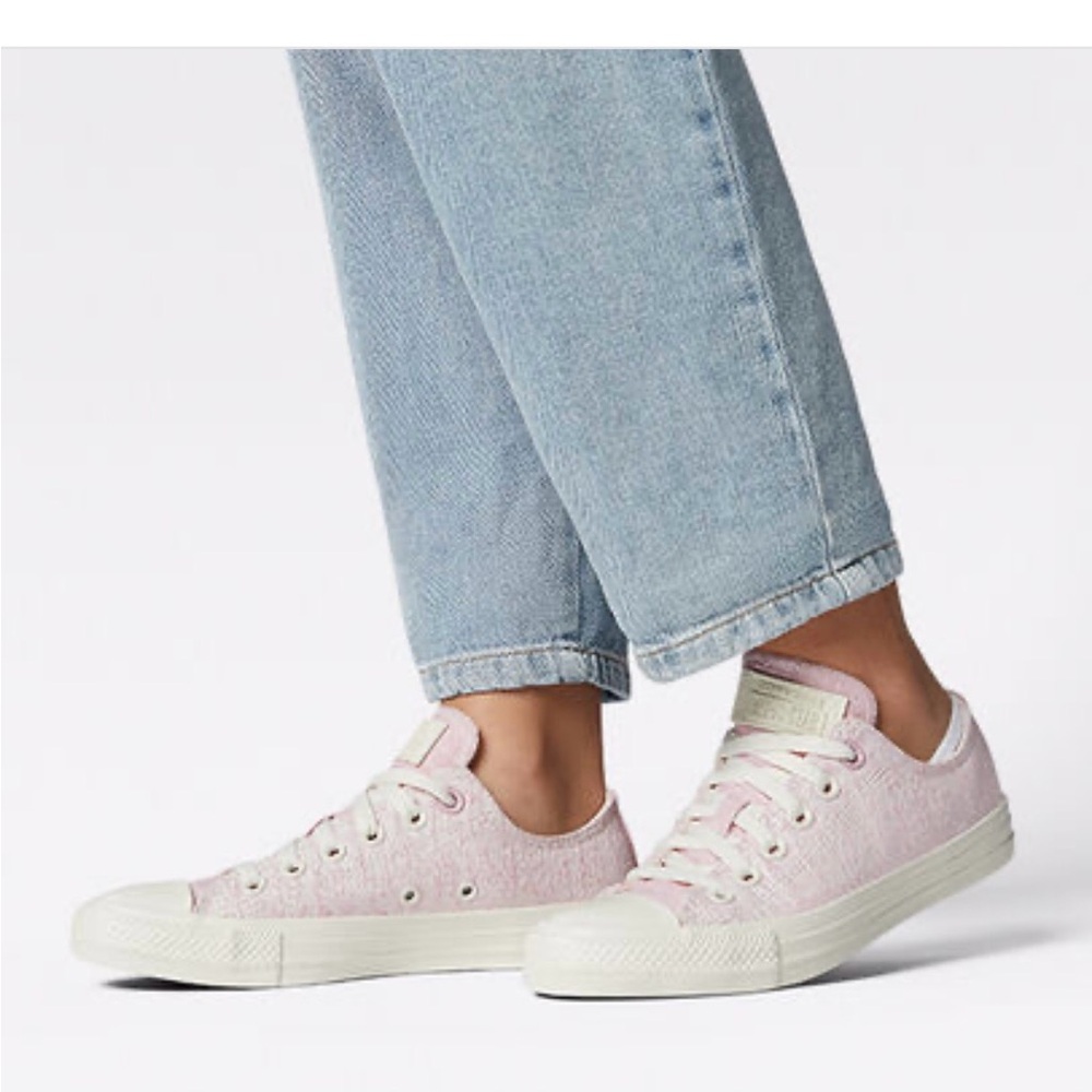Converse - Chuck Taylor All Star Hybrid Texture - SIZE: 10 . LIKE NEW!